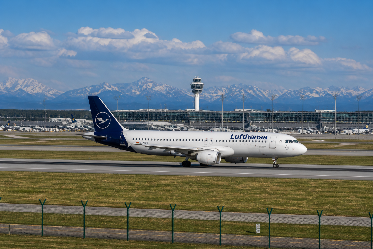 Lufthansa-Flug kehrt nach München zurück – Triebwerkswarnung entpuppt sich als Fehlmeldung